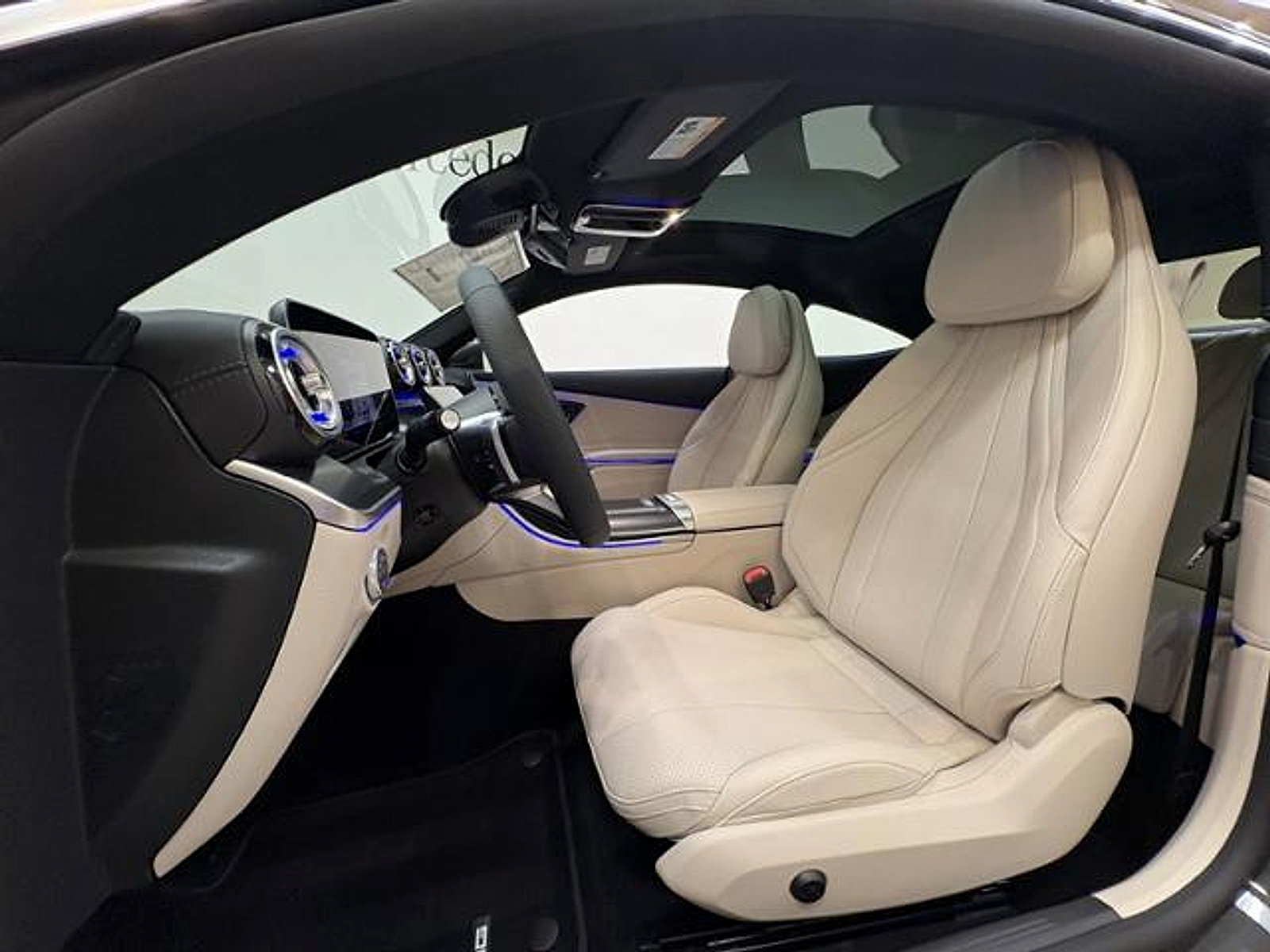 New 2026 Mercedes-Benz CLE 300 4MATIC Coupe image 8