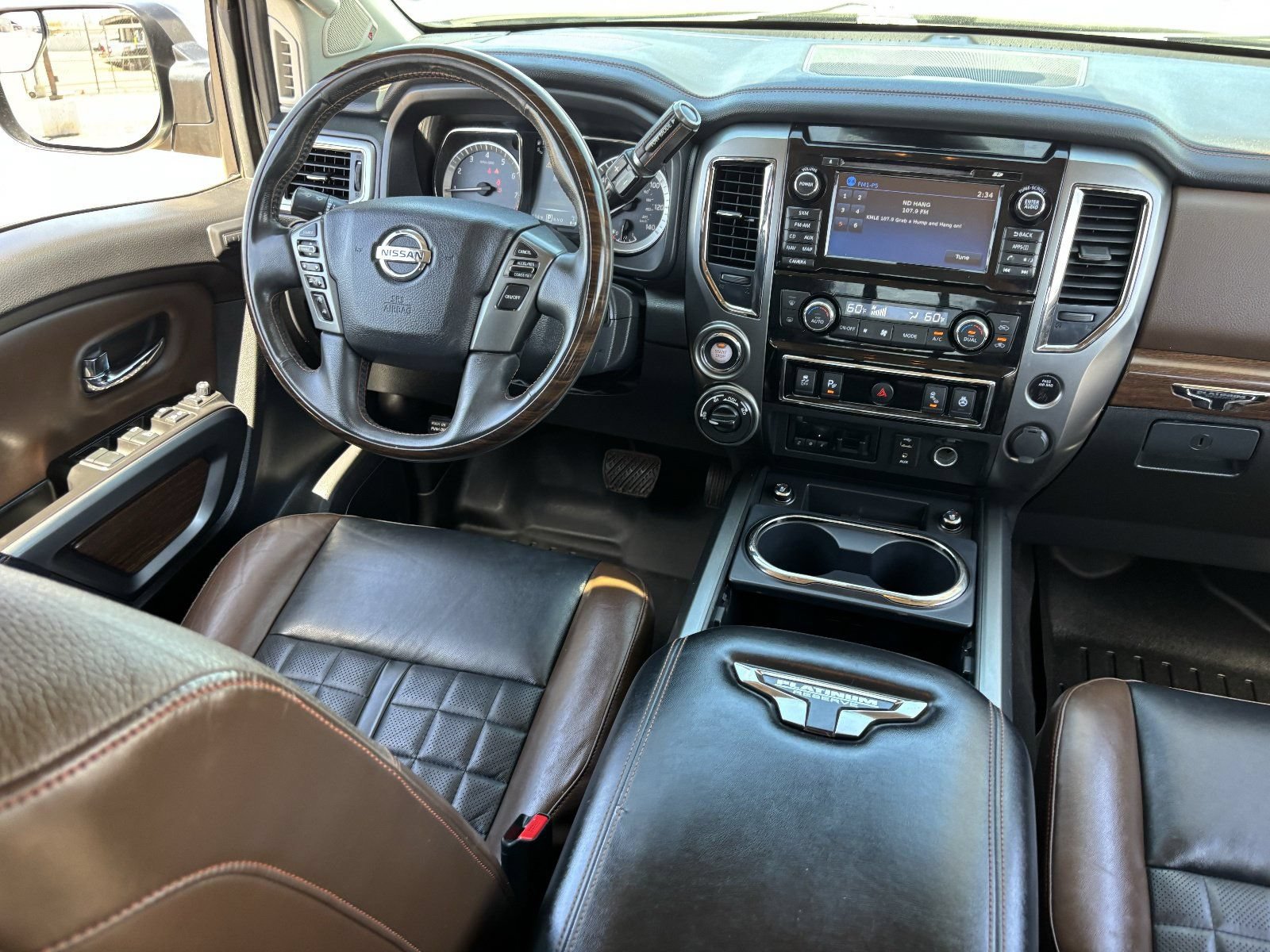 Used 2018 Nissan Titan Platinum Reserve w/ Platinum Utility Package AWD/4WD image 15