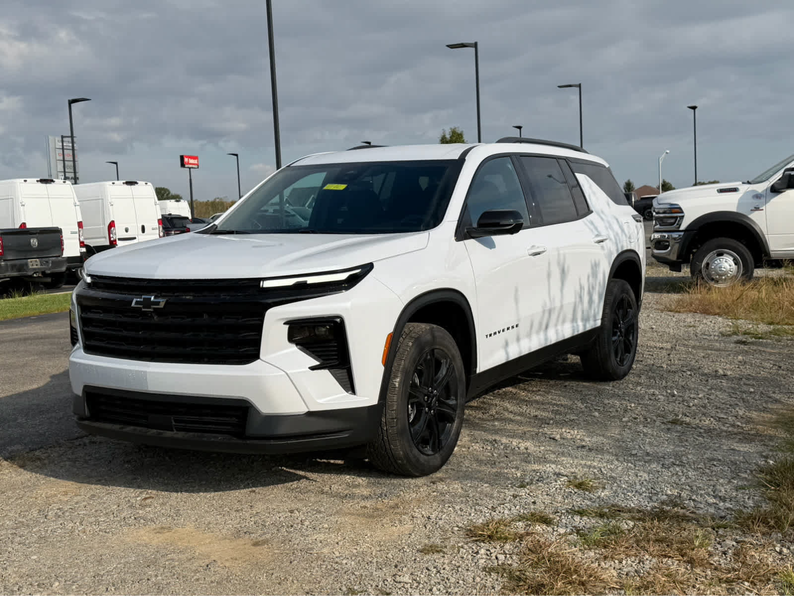 New 2027 Chevrolet Traverse LT w/ Midnight/Sport Edition FWD image 5