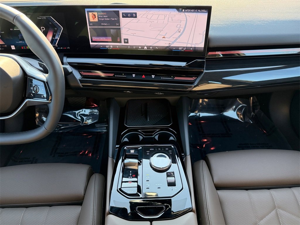 Certified 2026 BMW 530i xDrive w/ Premium Package image 11