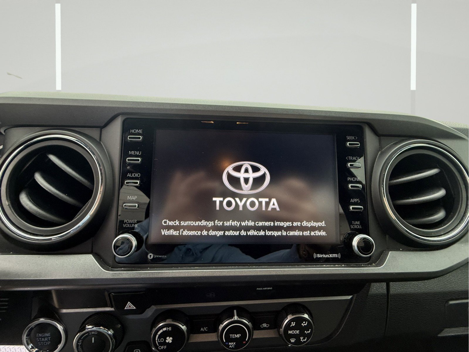 Used 2020 Toyota Tacoma TRD Off-Road image 15