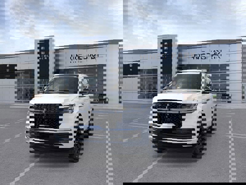 New 2025 Lincoln Navigator Reserve w/ Jet Appearance Package image 2