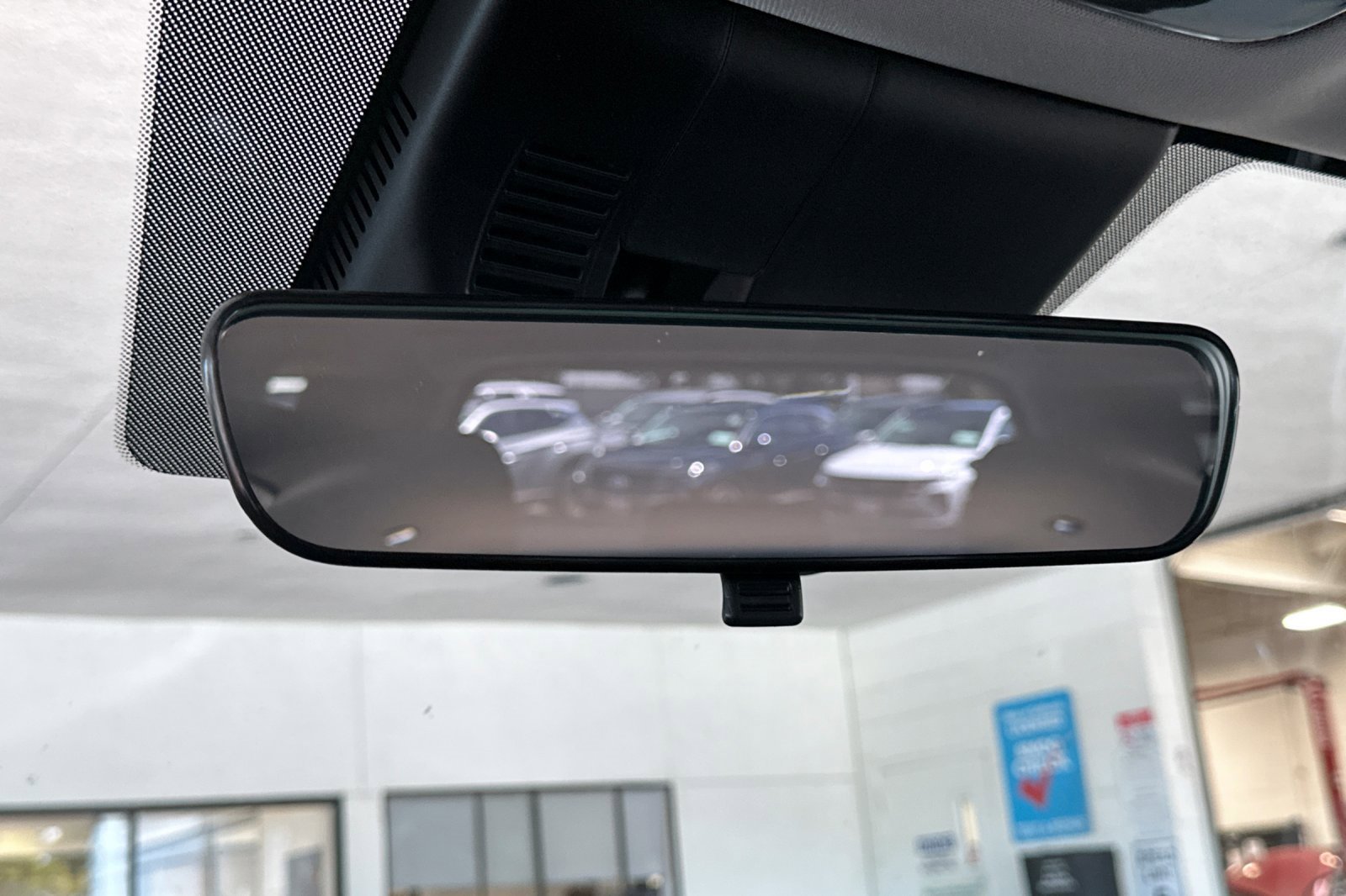 Certified 2025 Hyundai Santa Fe SEL image 24