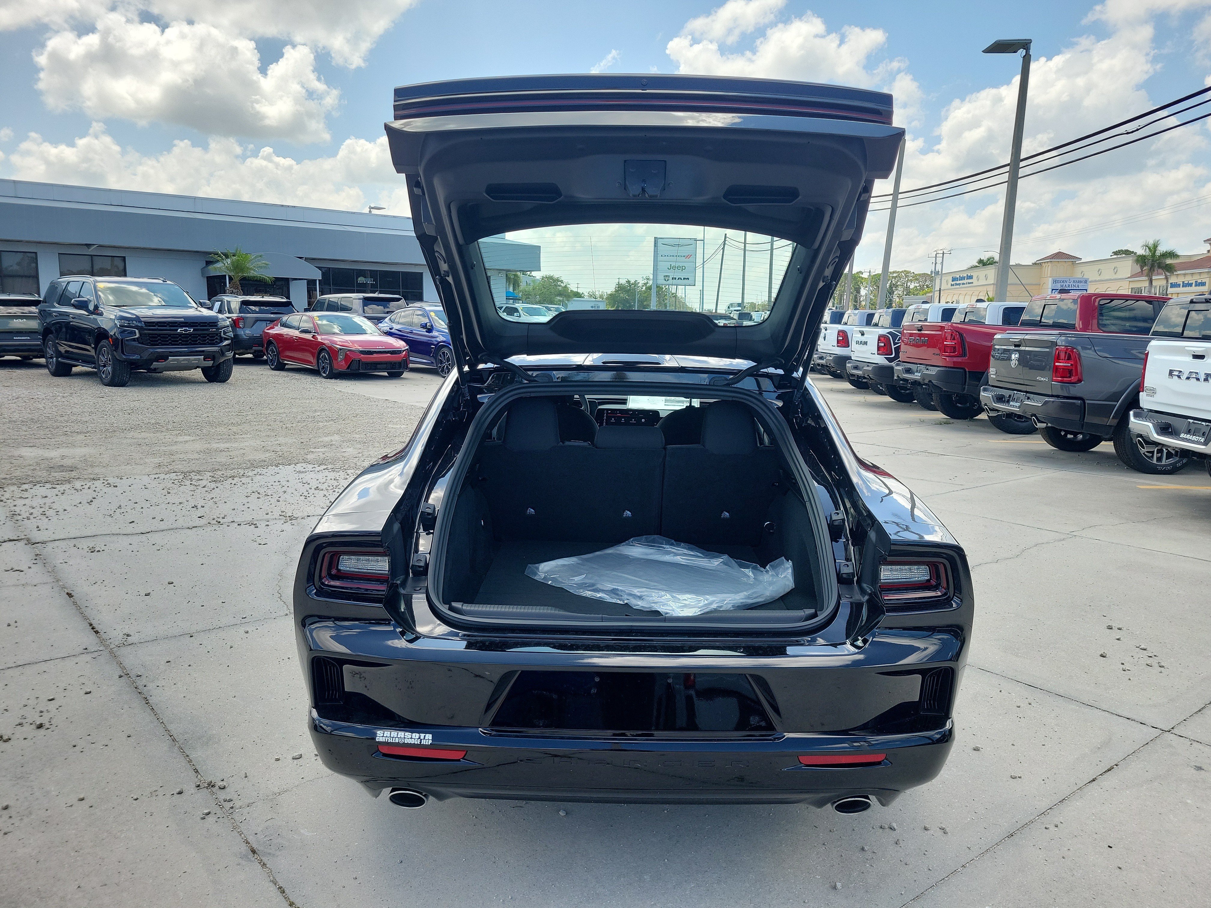 New 2027 Dodge Charger R/T AWD/4WD image 8