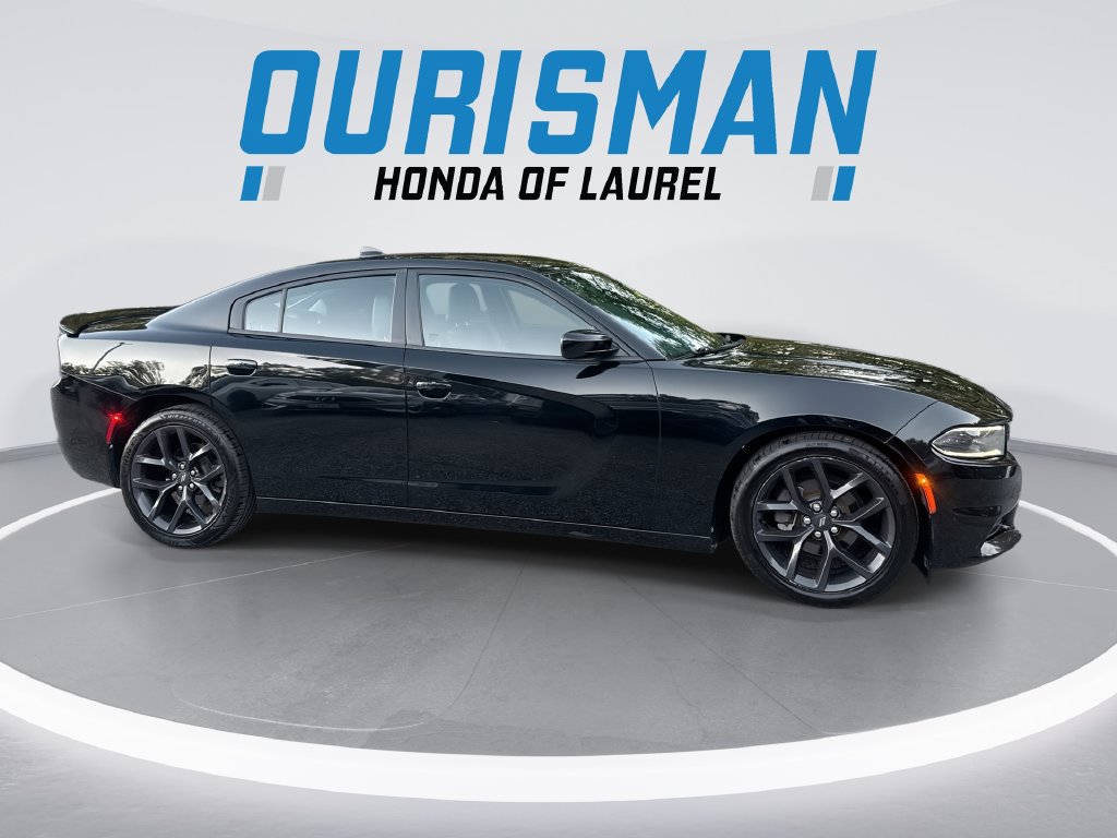 Used 2020 Dodge Charger SXT w/ Plus Group RWD image 9