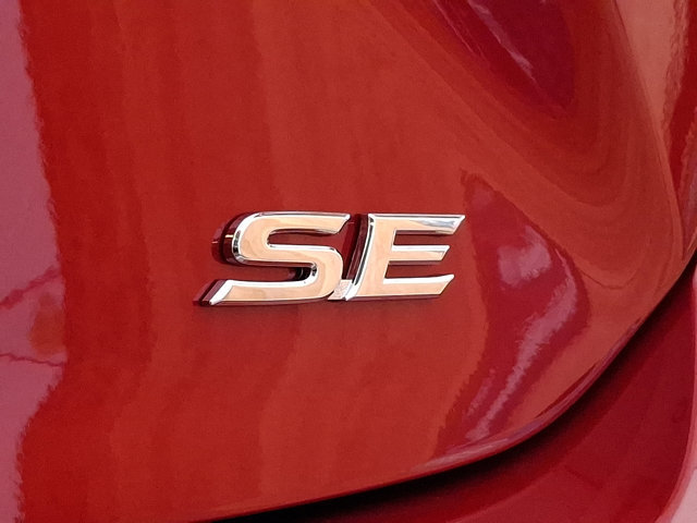 Used 2026 Toyota Camry SE FWD image 30