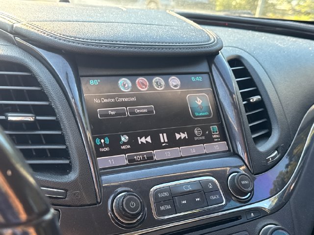 Used 2018 Chevrolet Impala Premier FWD image 16