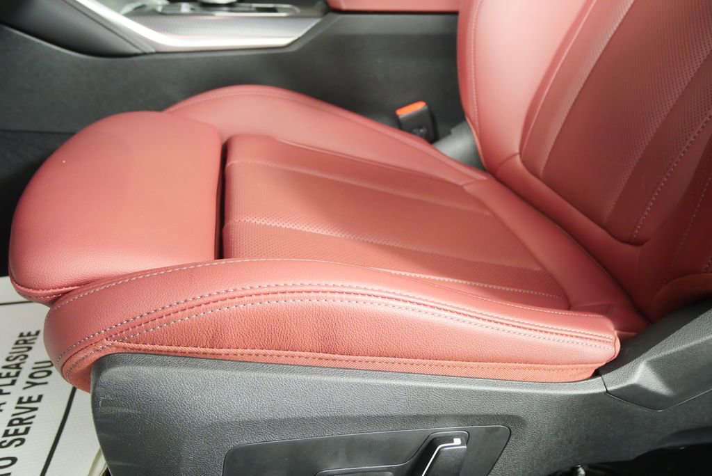 Certified 2025 BMW 430i xDrive Convertible w/ M Sport Package image 10