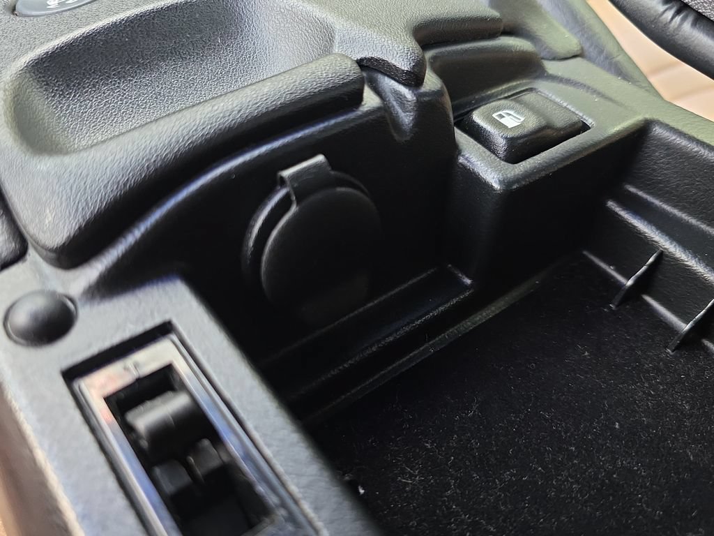 Used 2002 Chevrolet Corvette Convertible w/ Preferred Equipment Group2 RWD image 32