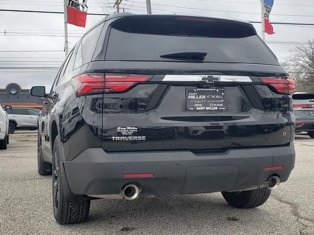 Used 2022 Chevrolet Traverse LT image 6