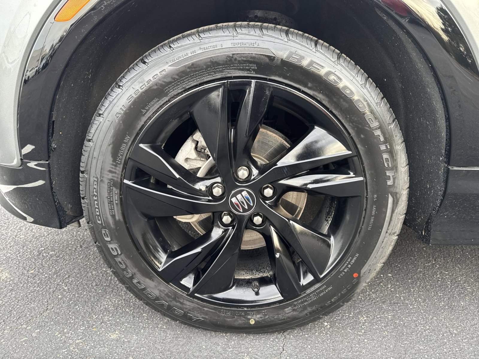 Used 2024 Buick Encore GX Sport Touring image 7