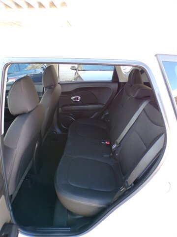 Used 2018 Kia Soul FWD image 19