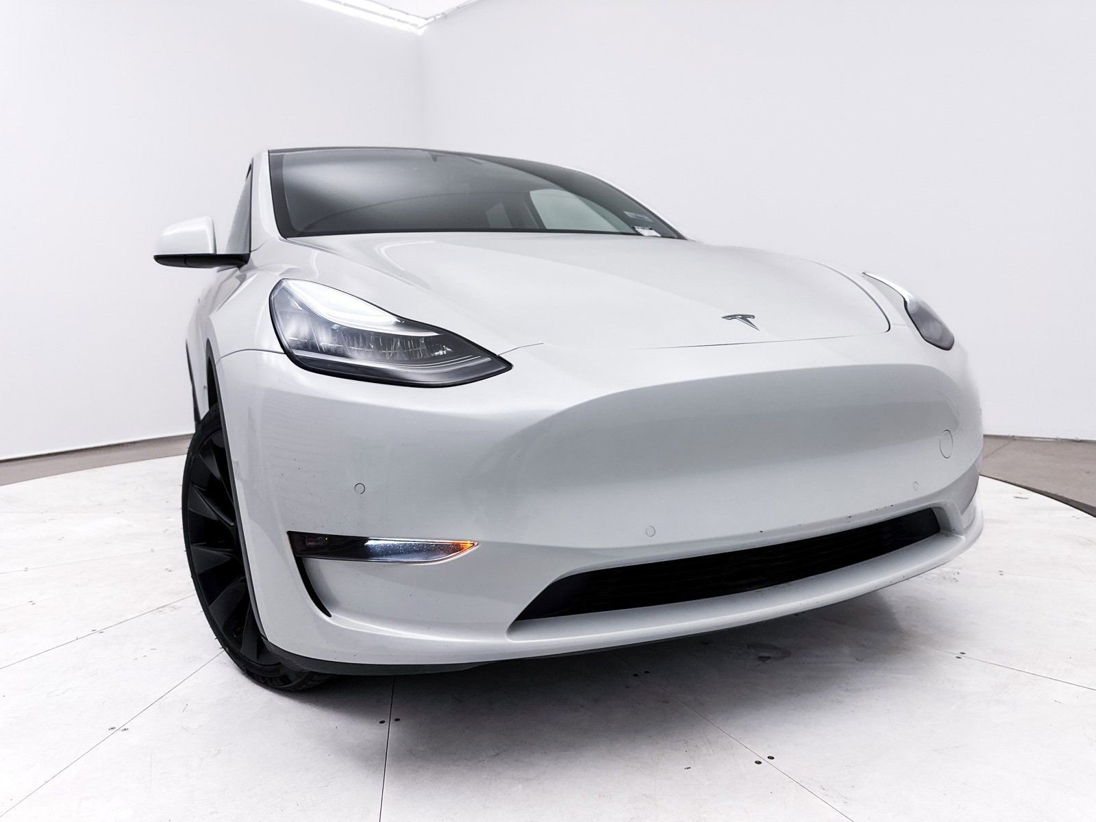 Used 2020 Tesla Model Y Long Range image 6
