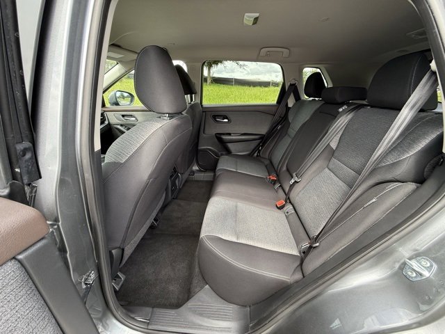 Used 2023 Nissan Rogue SV image 23