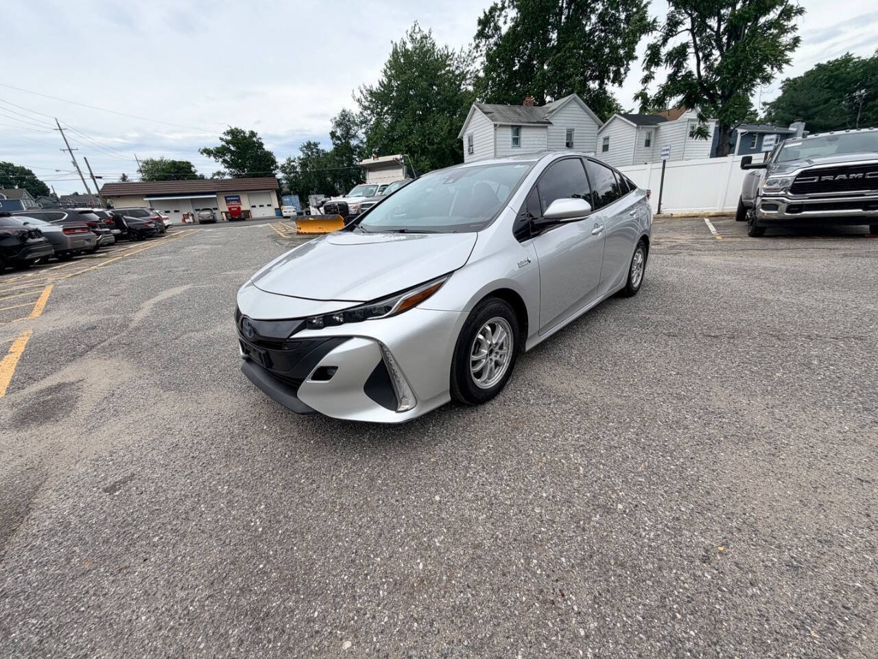 Used 2020 Toyota Prius Prime XLE FWD image 41