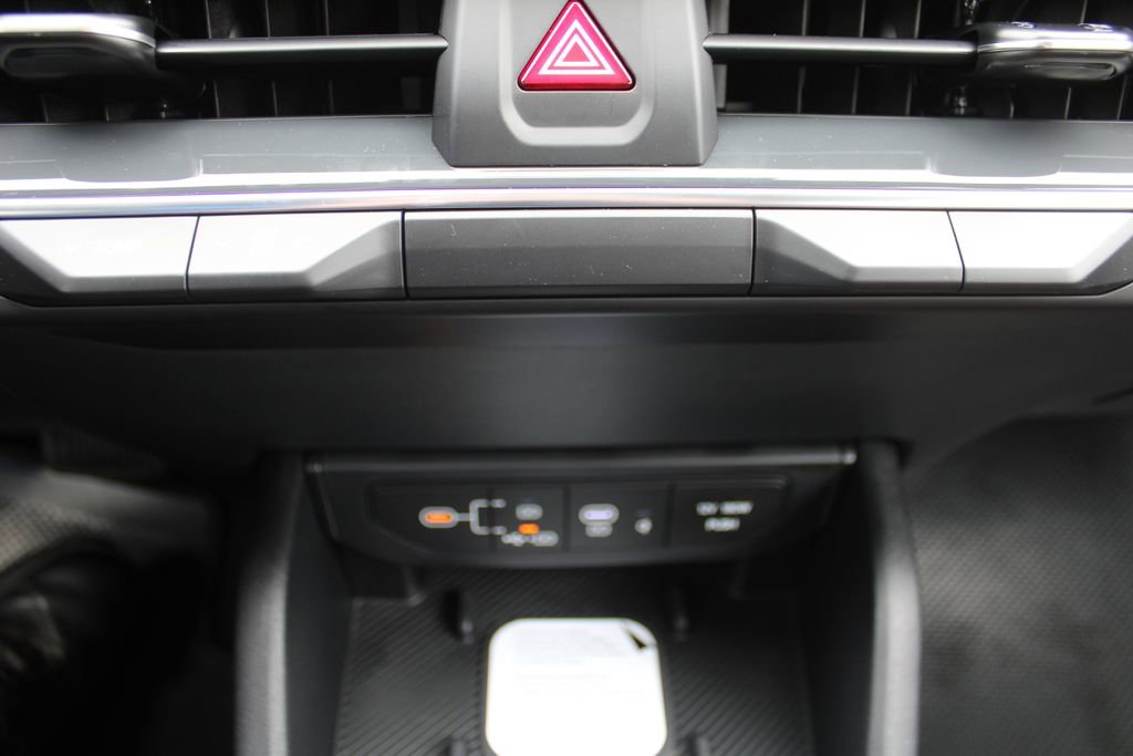 New 2025 Kia K4 GT-Line image 40