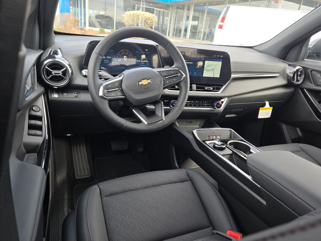 New 2026 Chevrolet Equinox LT w/ Convenience Package II FWD image 19