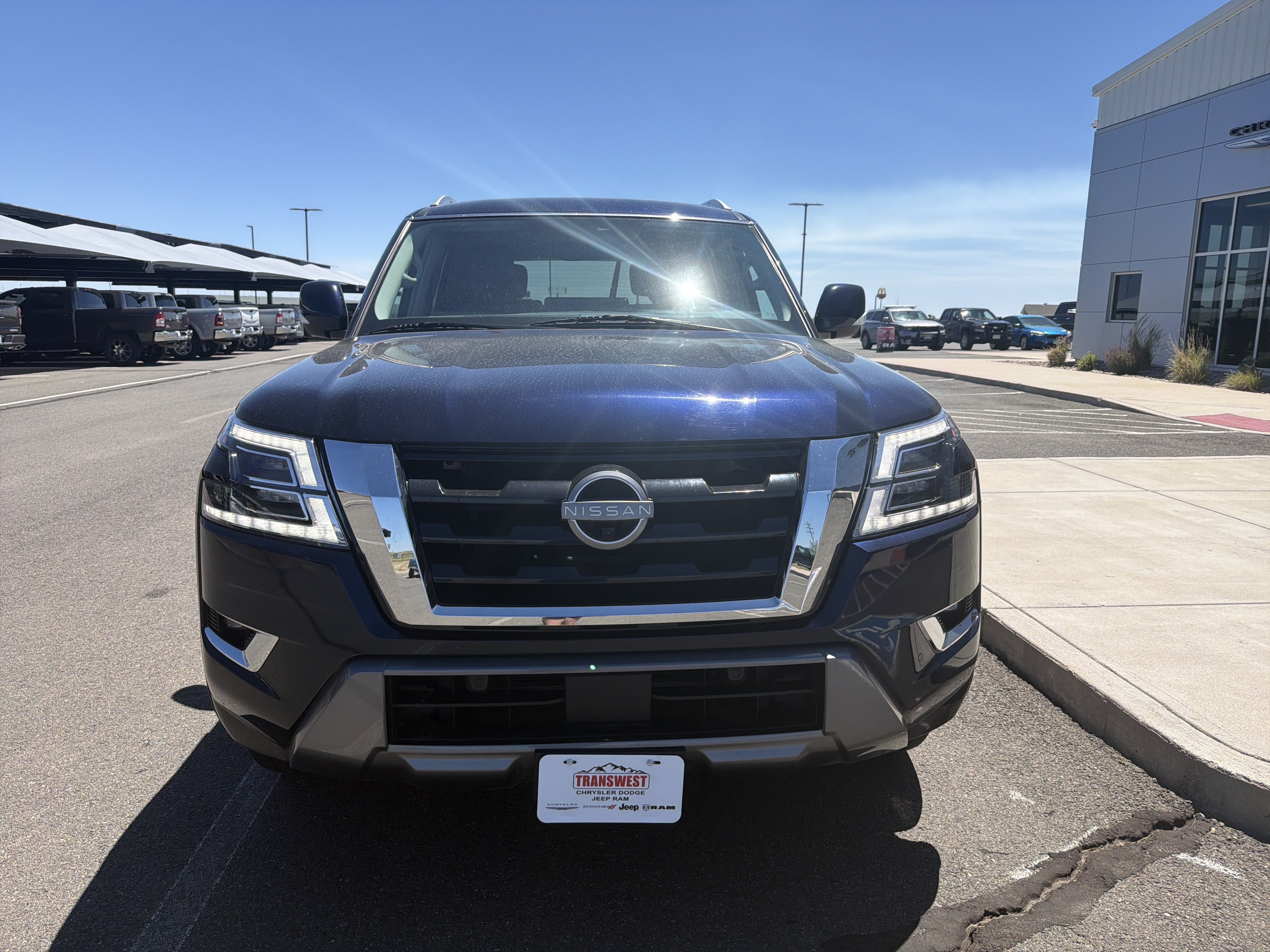 Used 2024 Nissan Armada SL w/ Captain's Chairs Package AWD/4WD image 3