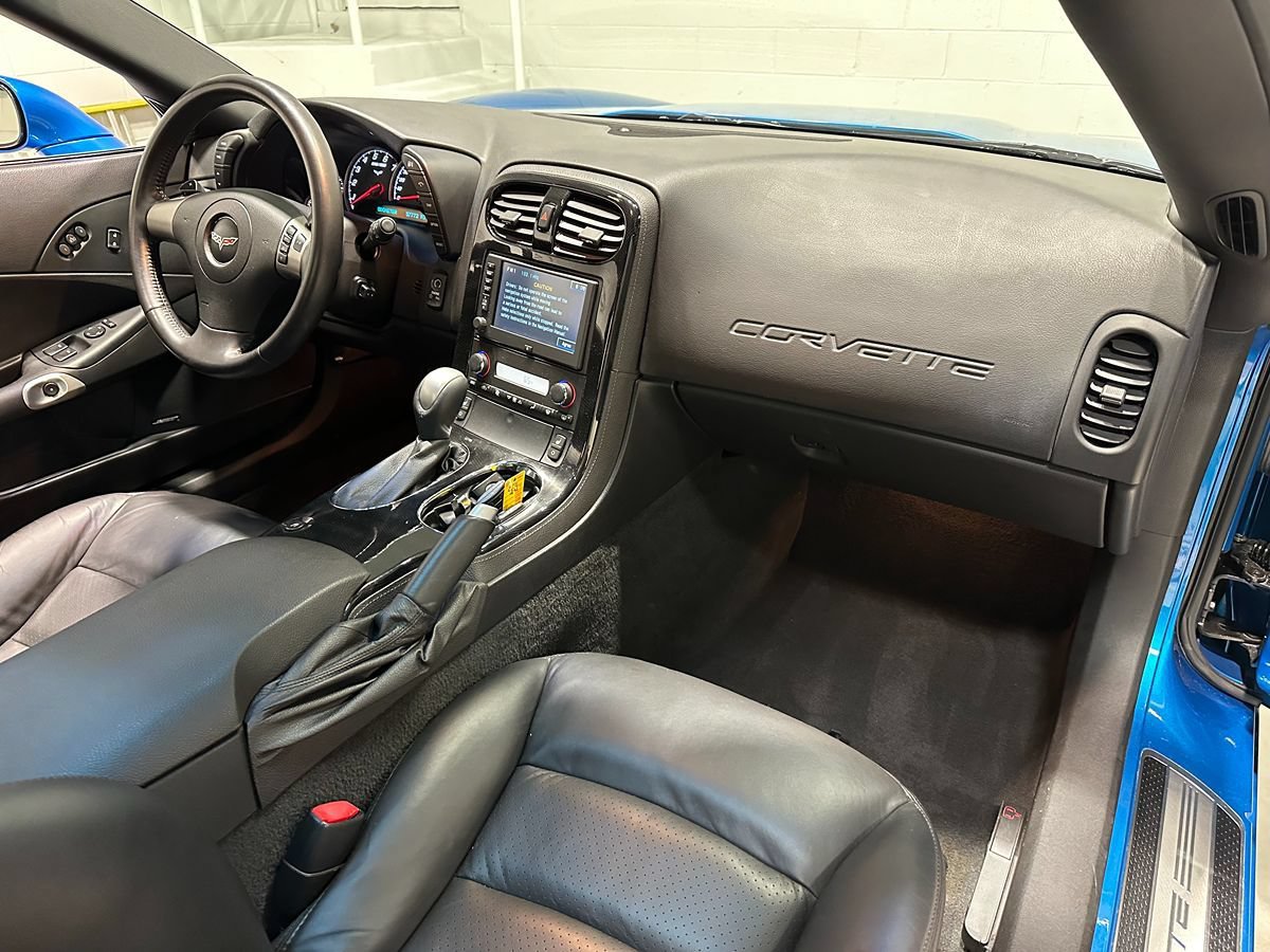 Used 2008 Chevrolet Corvette Coupe w/ Preferred Equipment Group RWD image 14