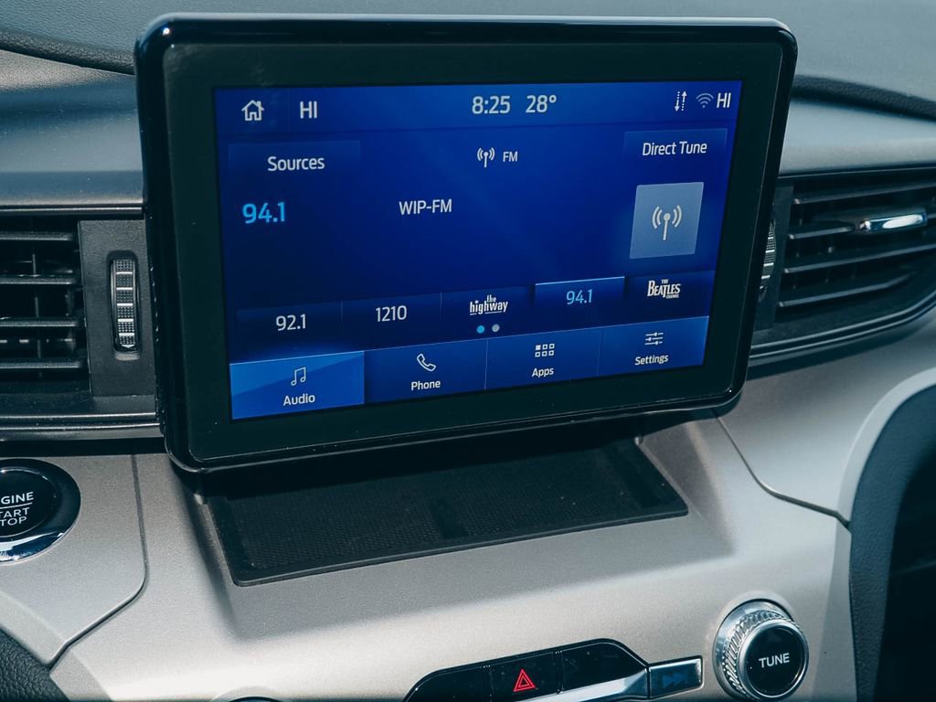 Used 2023 Ford Explorer XLT image 13