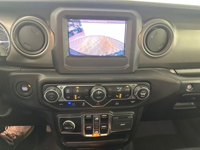 Used 2023 Jeep Wrangler Unlimited w/ Cold Weather Group image 22