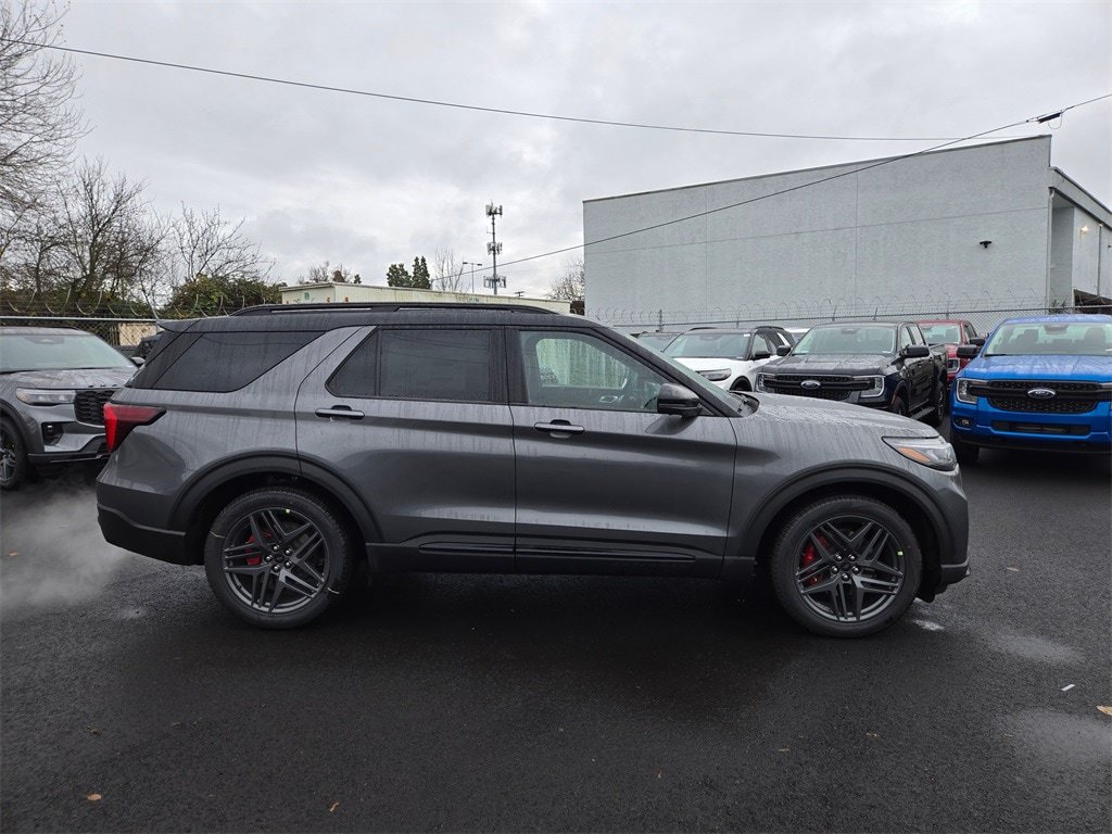 New 2026 Ford Explorer ST AWD/4WD image 4