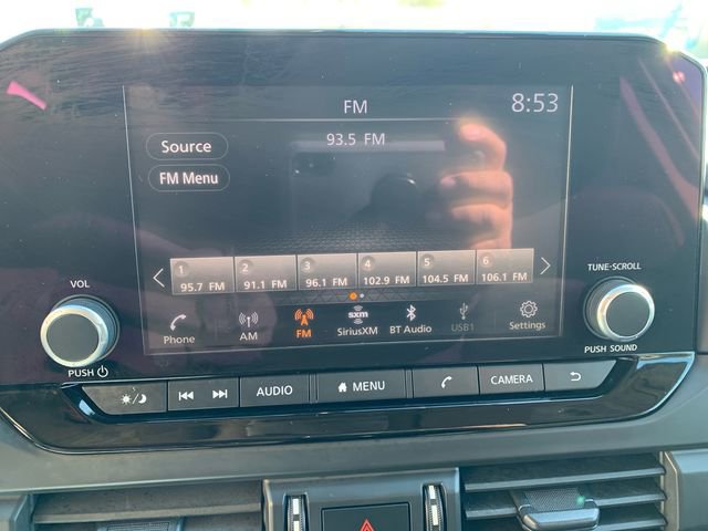 Used 2025 Nissan Pathfinder S AWD/4WD image 29