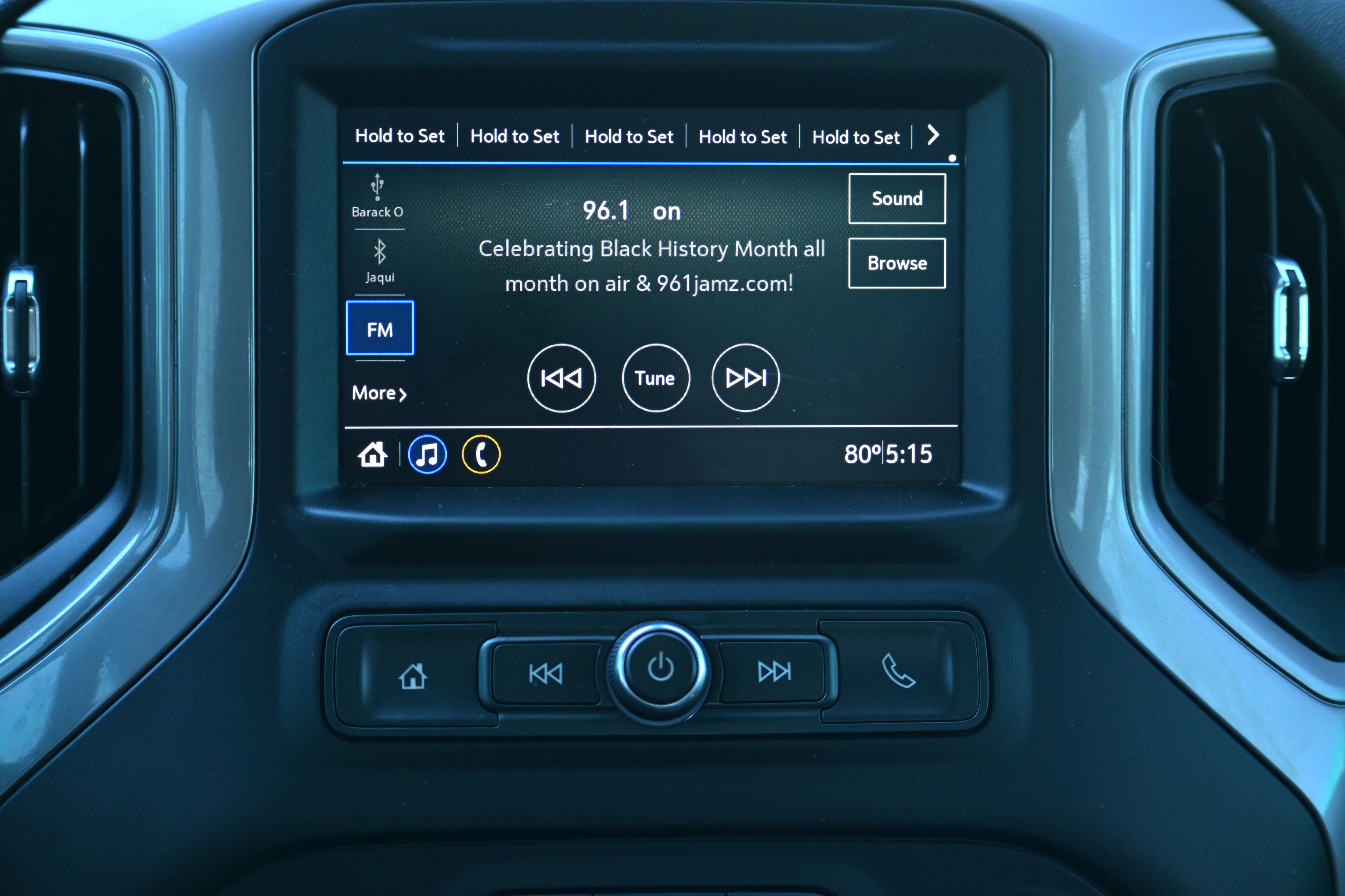 Used 2022 Chevrolet Silverado 2500 Custom w/ Custom Convenience Package image 15