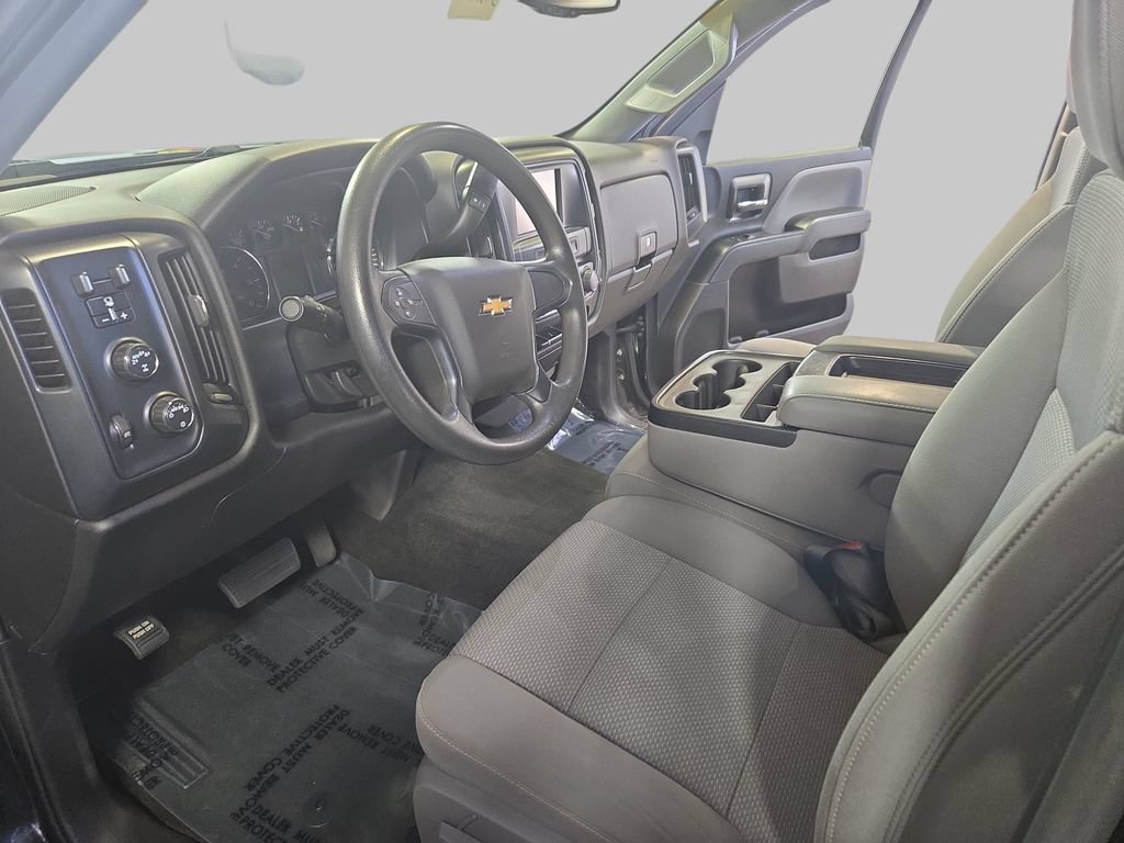 Used 2018 Chevrolet Silverado 1500 Custom w/ Custom Value Package AWD/4WD image 20