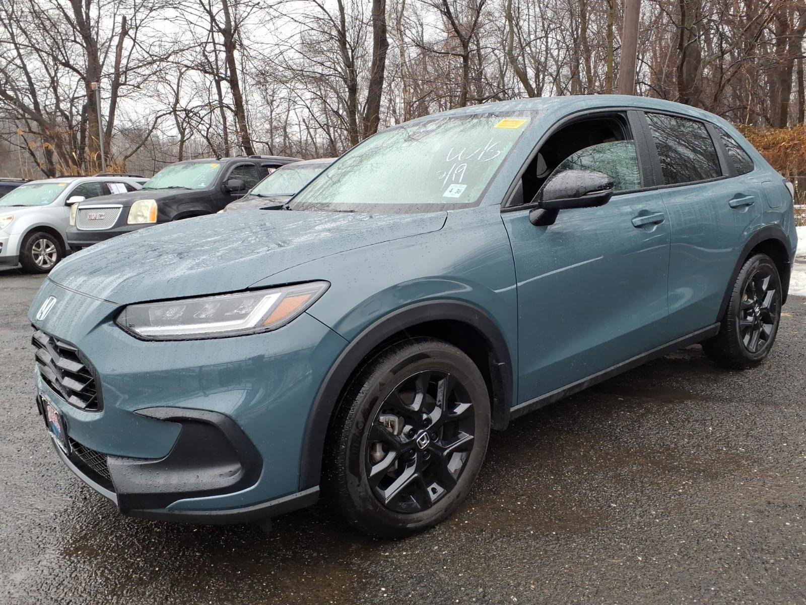 Used 2025 Honda HR-V Sport image 3