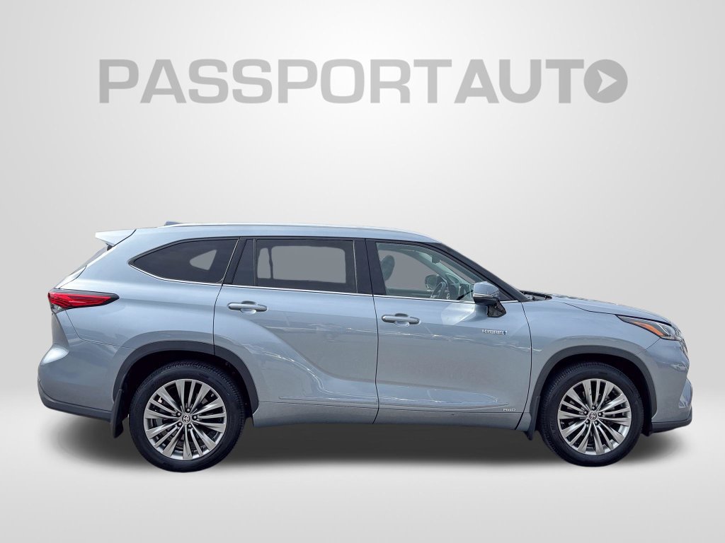 Certified 2021 Toyota Highlander Platinum AWD/4WD image 8
