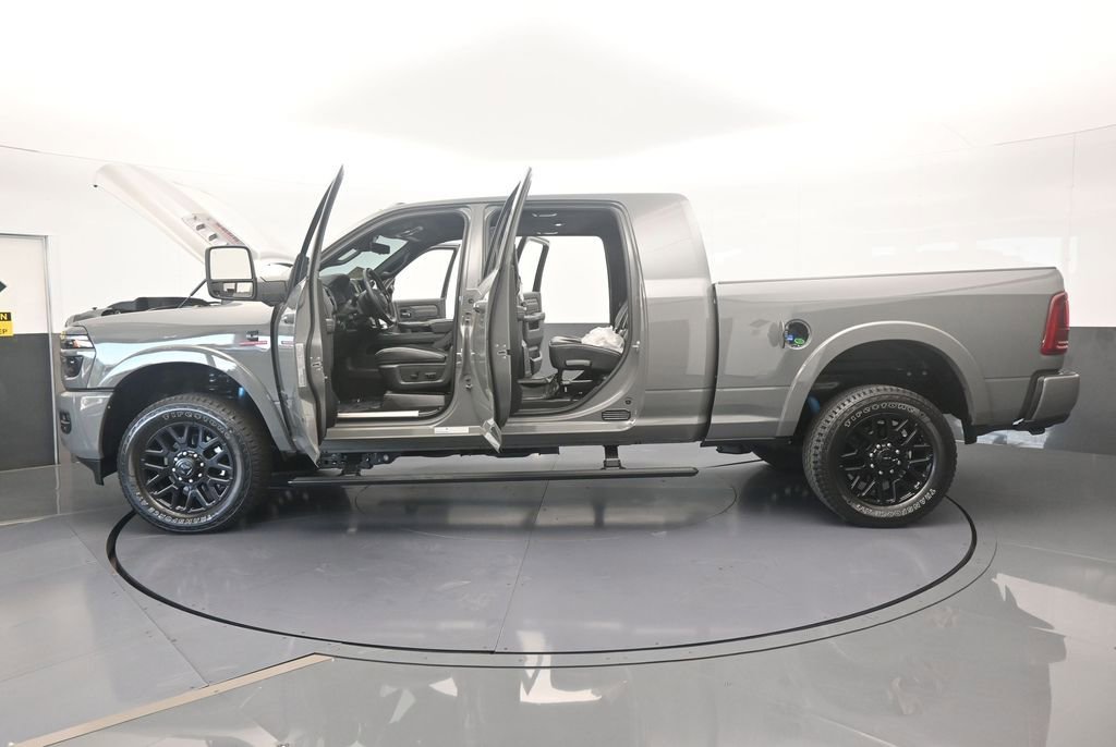 Used 2026 RAM 2500 Limited image 92