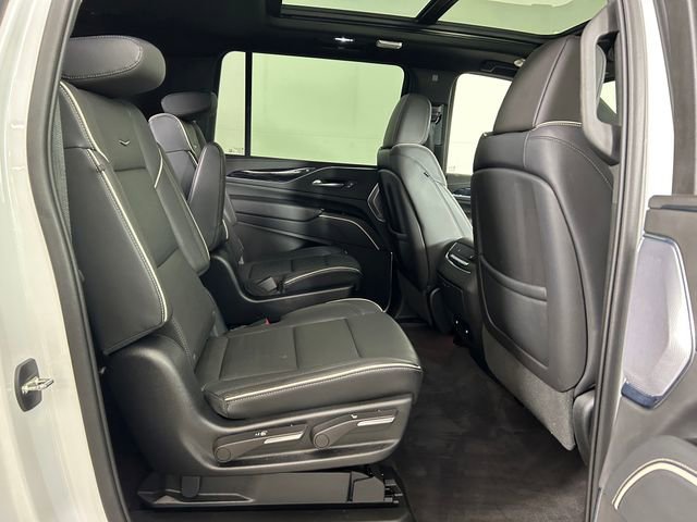 Certified 2023 Cadillac Escalade ESV Sport w/ LPO, ONYX Package AWD/4WD image 27