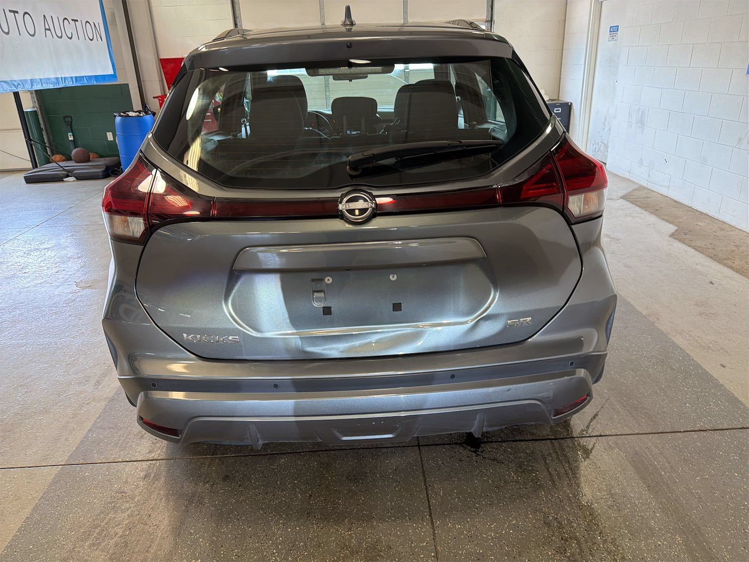 Used 2023 Nissan Kicks SR FWD image 6