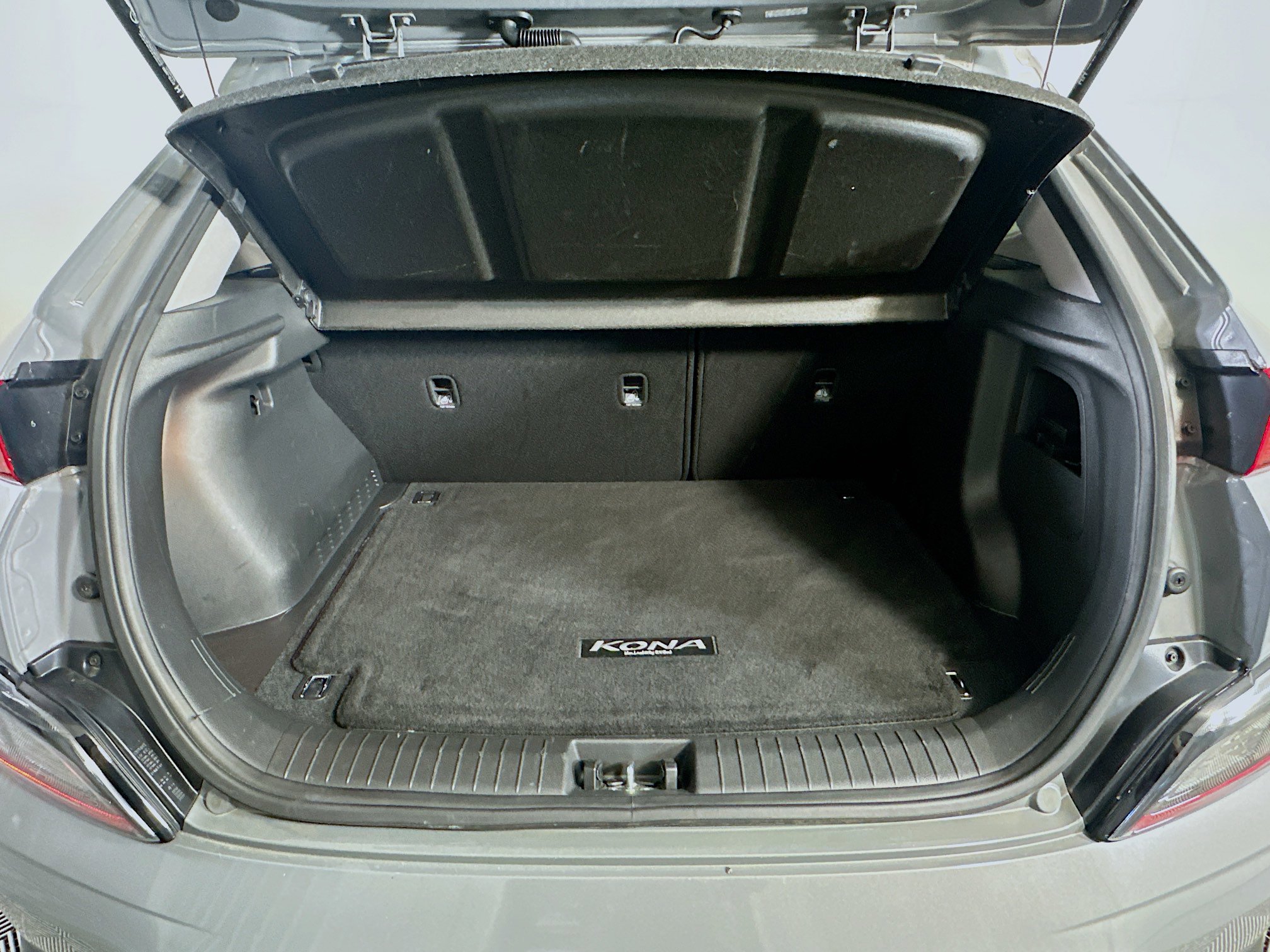 Used 2023 Hyundai Kona SE w/ Cargo Package image 28