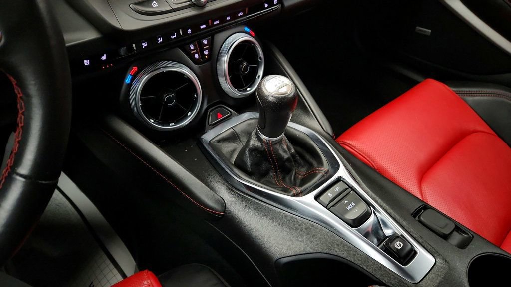 Used 2024 Chevrolet Camaro LT w/ RS Package image 15