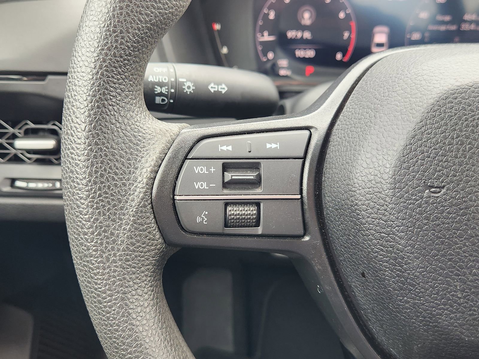 Used 2024 Honda Accord EX image 32
