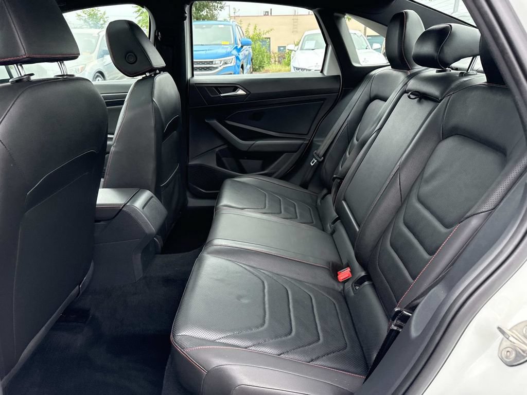 Used 2020 Volkswagen Jetta GLI Autobahn FWD image 12