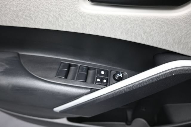 Used 2026 Toyota Corolla Cross L FWD image 15