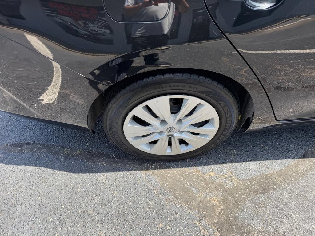 Used 2024 Nissan Sentra S FWD image 18