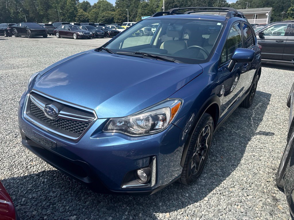 Used 2017 Subaru Crosstrek 2.0i Premium w/ Moonroof Package