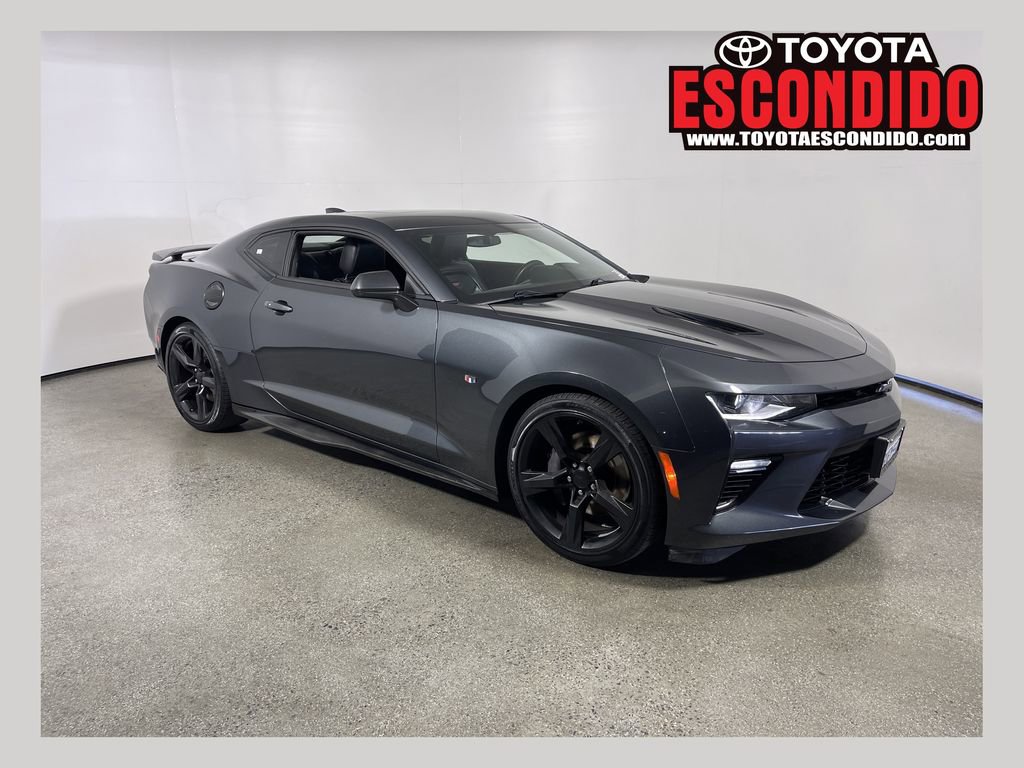 Used 2017 Chevrolet Camaro SS RWD image 1