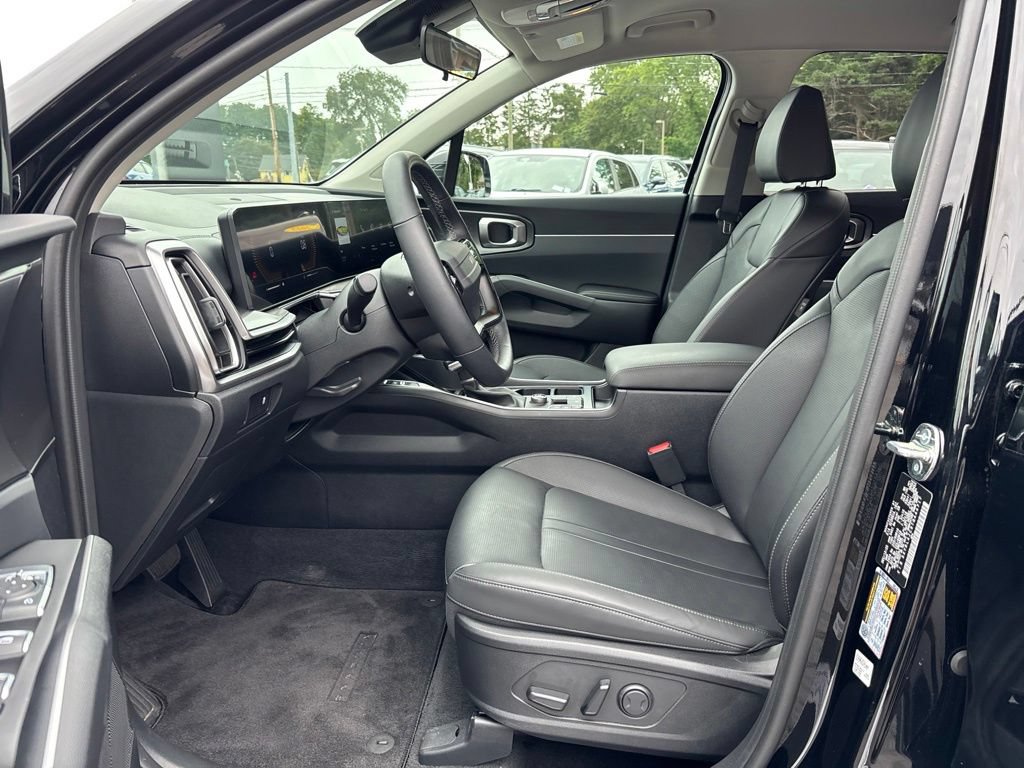 Certified 2026 Kia Sorento S FWD image 17