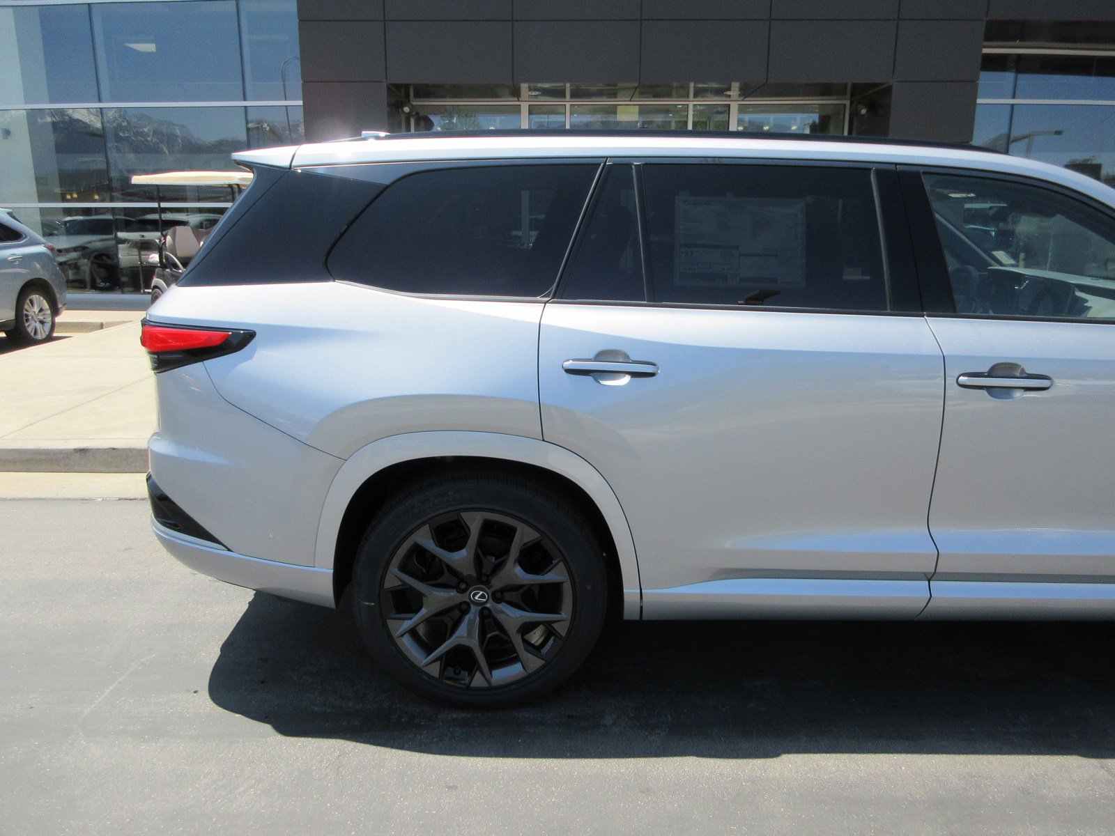 New 2026 Lexus TX 500h AWD image 7