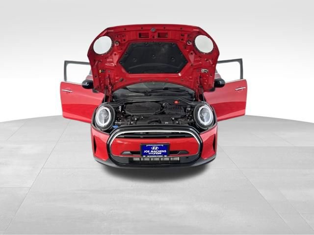 Used 2023 MINI Cooper 4-Door Hardtop FWD image 13