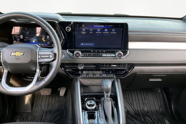 Used 2024 Chevrolet Colorado LT w/ LT Convenience Package image 9