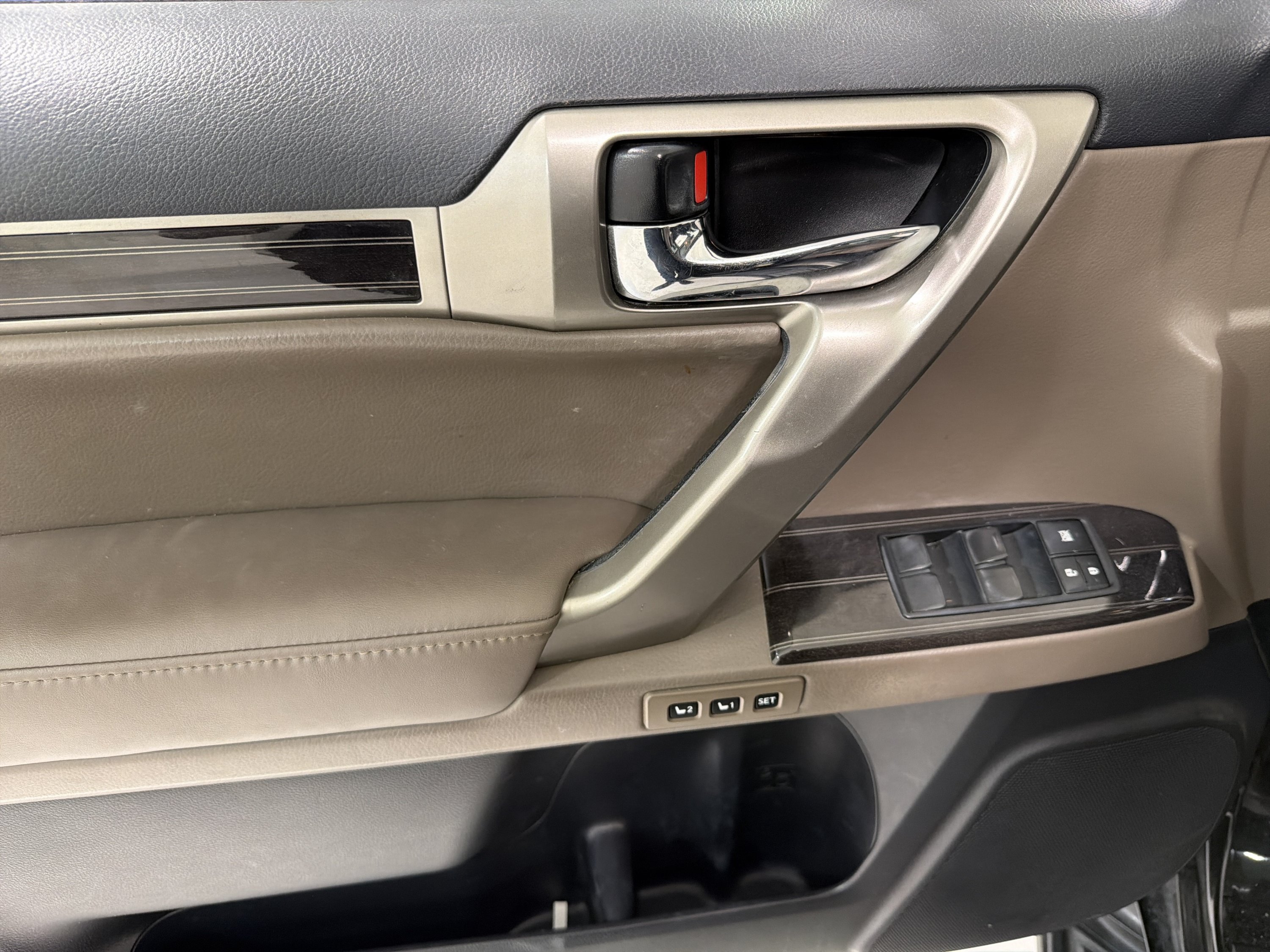 Used 2020 Lexus GX 460 Premium AWD/4WD image 16