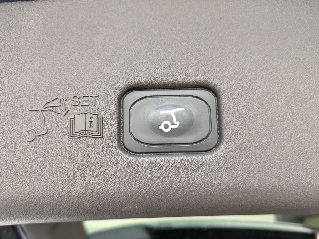 Used 2024 Lincoln Nautilus Black Label AWD/4WD image 15