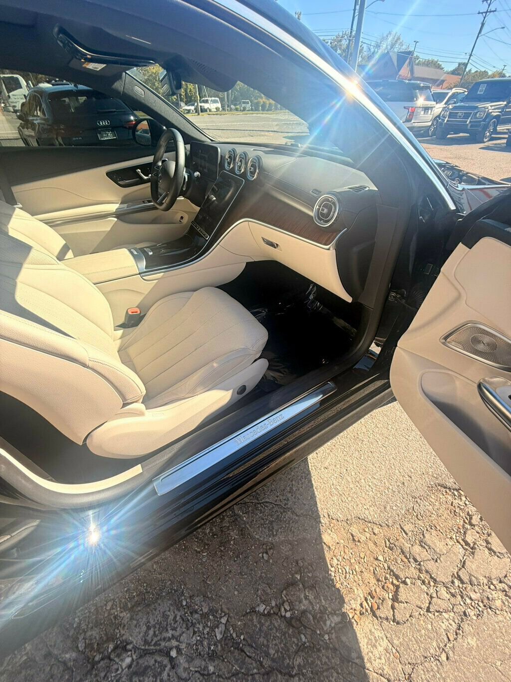 Used 2024 Mercedes-Benz CLE 300 4MATIC Coupe image 14