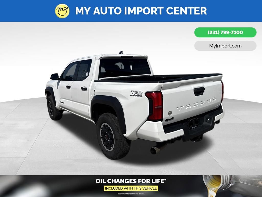 Used 2024 Toyota Tacoma TRD Off-Road AWD/4WD image 5